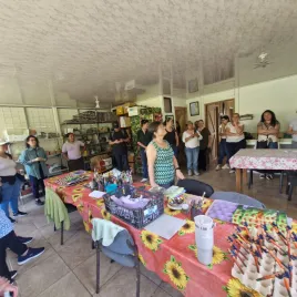 Un grupo de personas en un evento