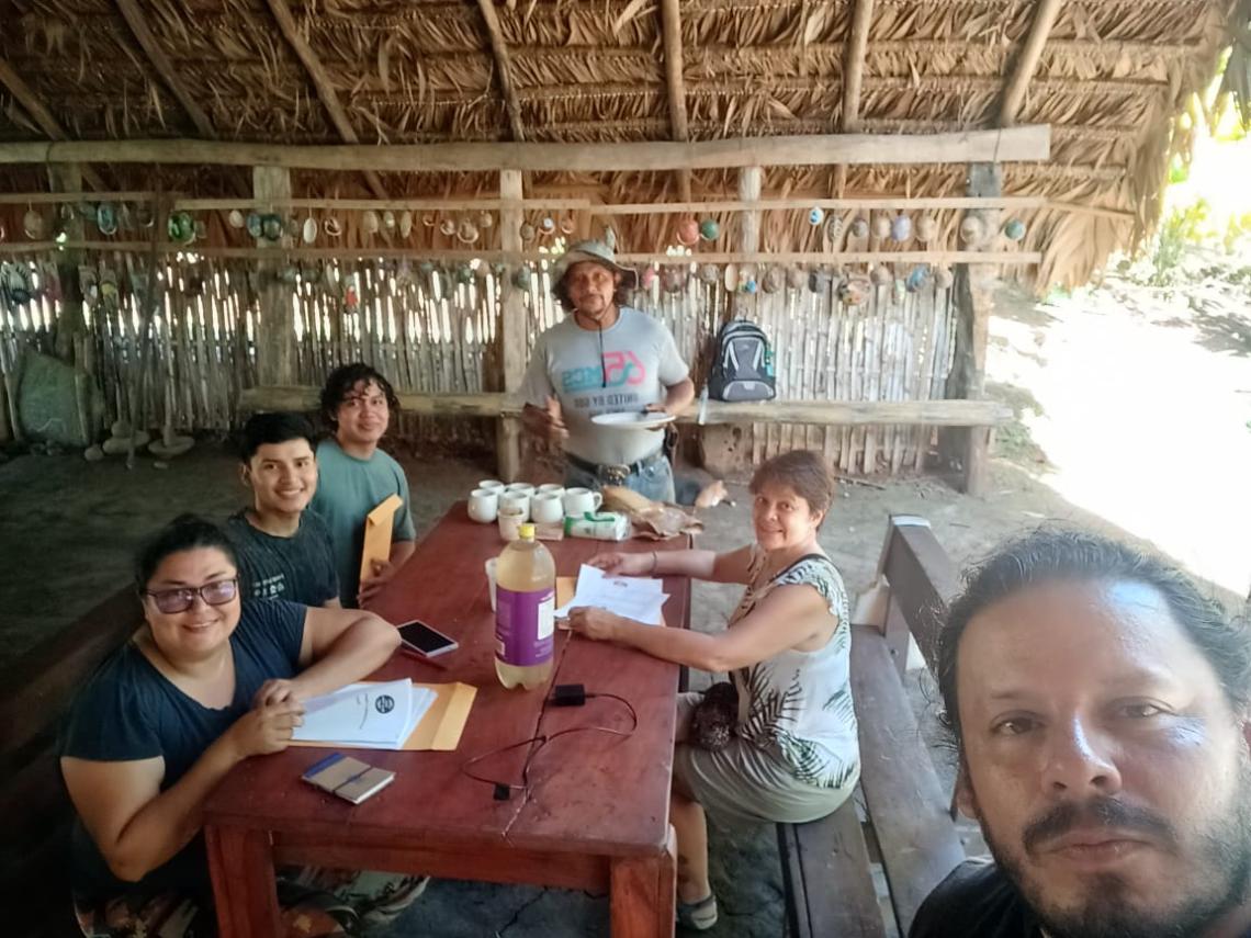 Fotografía de un grupo de personas